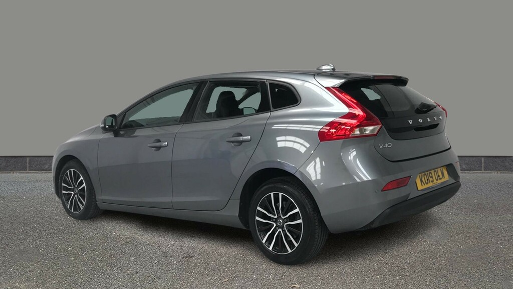 Volvo V40 T2 122 Momentum Grey #4