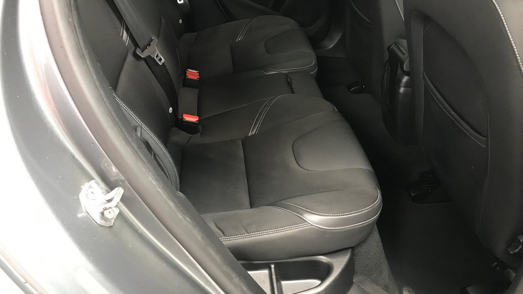 Volvo V40 D3 R-design Pro Xenium - Winter - Intel Blue #18