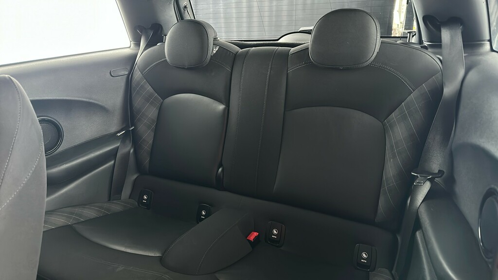 Mini Hatch   #18