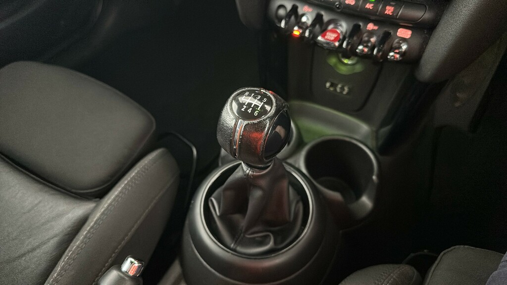 Mini Hatch   #28