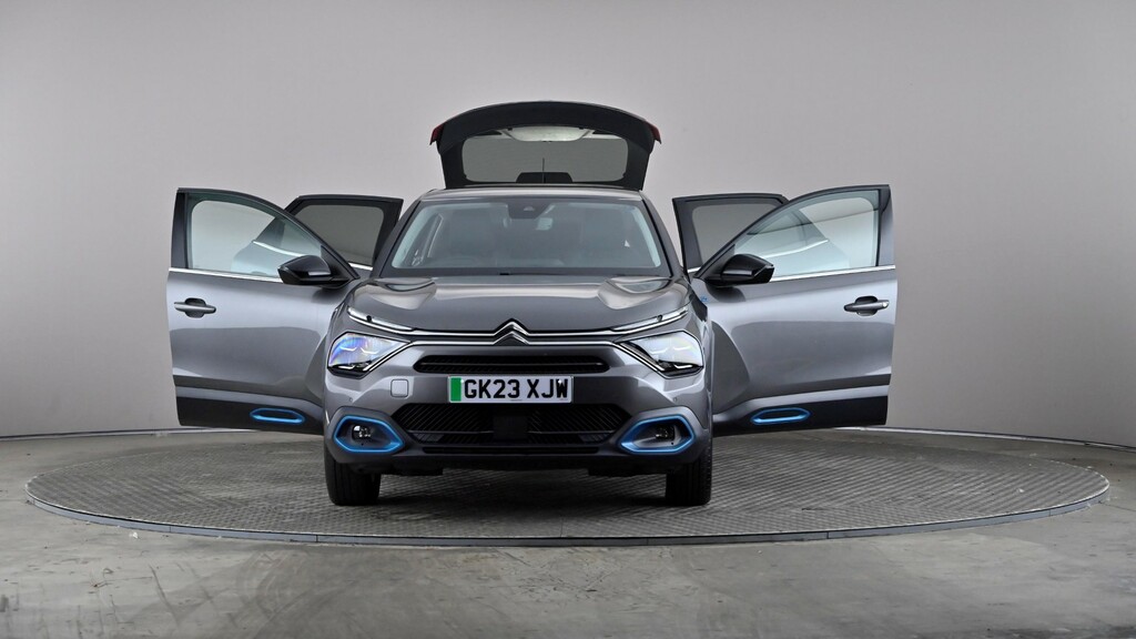 Citroen e-C4 Shine Plus Black #8