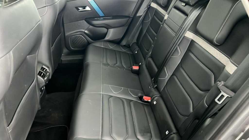 Citroen e-C4 Shine Plus Black #18