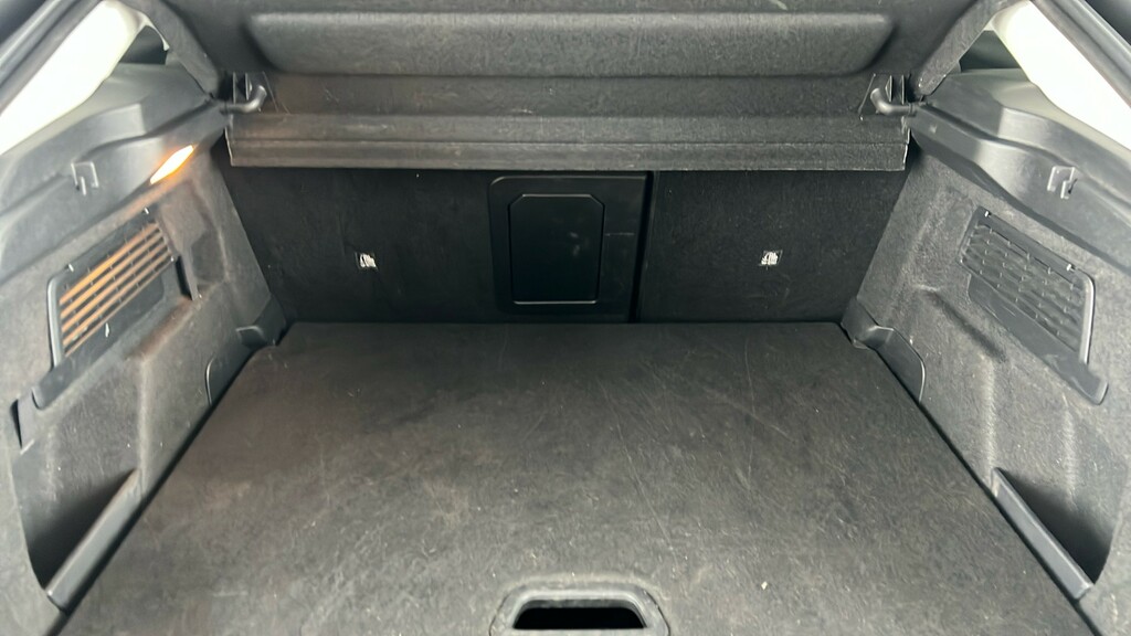 Citroen e-C4 Shine Plus Black #22