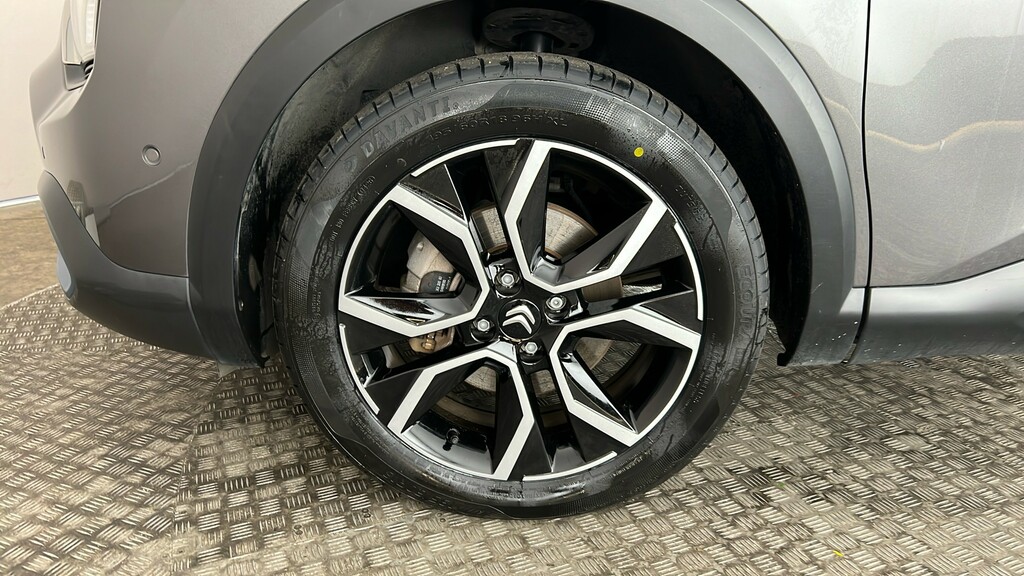 Citroen e-C4 Shine Plus Black #19