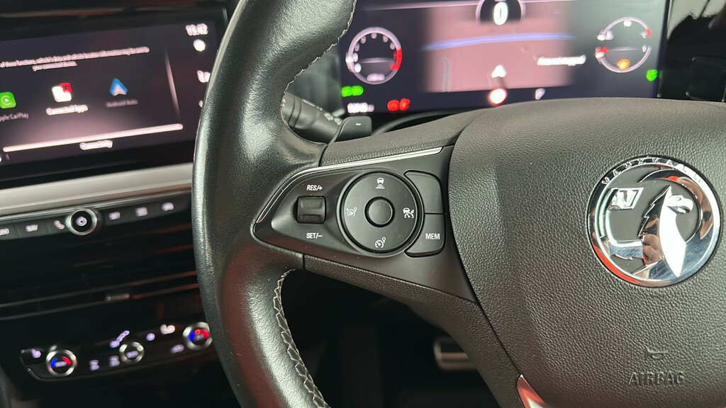 Vauxhall Mokka Hatchback Black #29