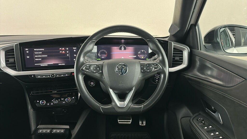 Vauxhall Mokka Hatchback Black #14