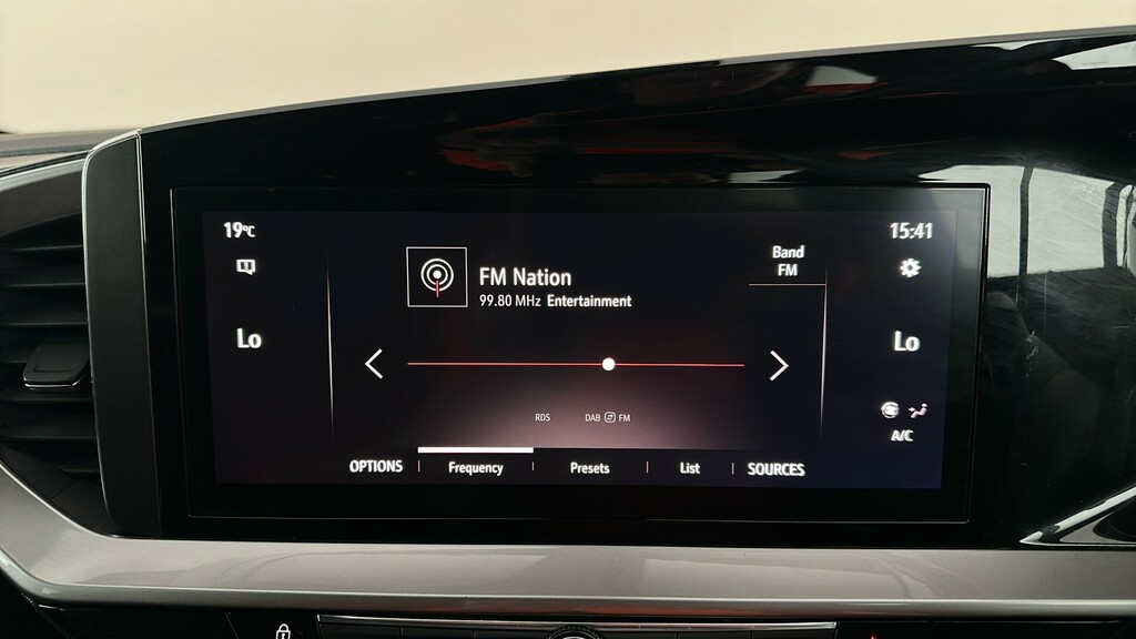 Vauxhall Mokka Hatchback Black #33