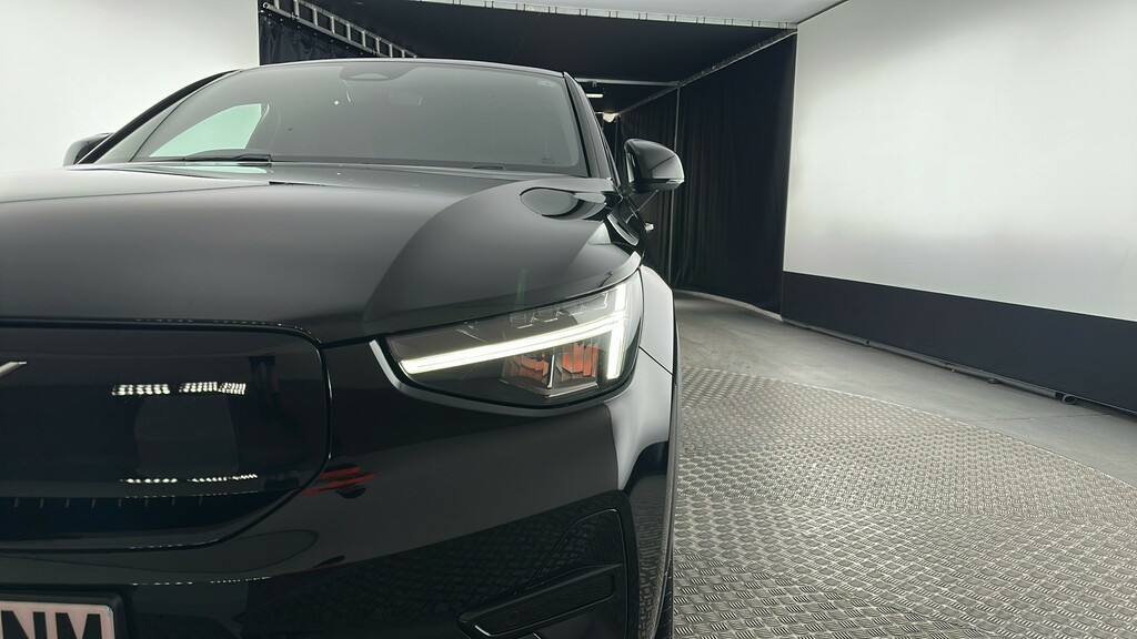 Volvo C40 Core Black #20