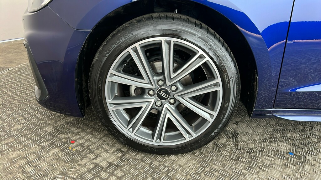 Audi A1 Black Edition Black #19