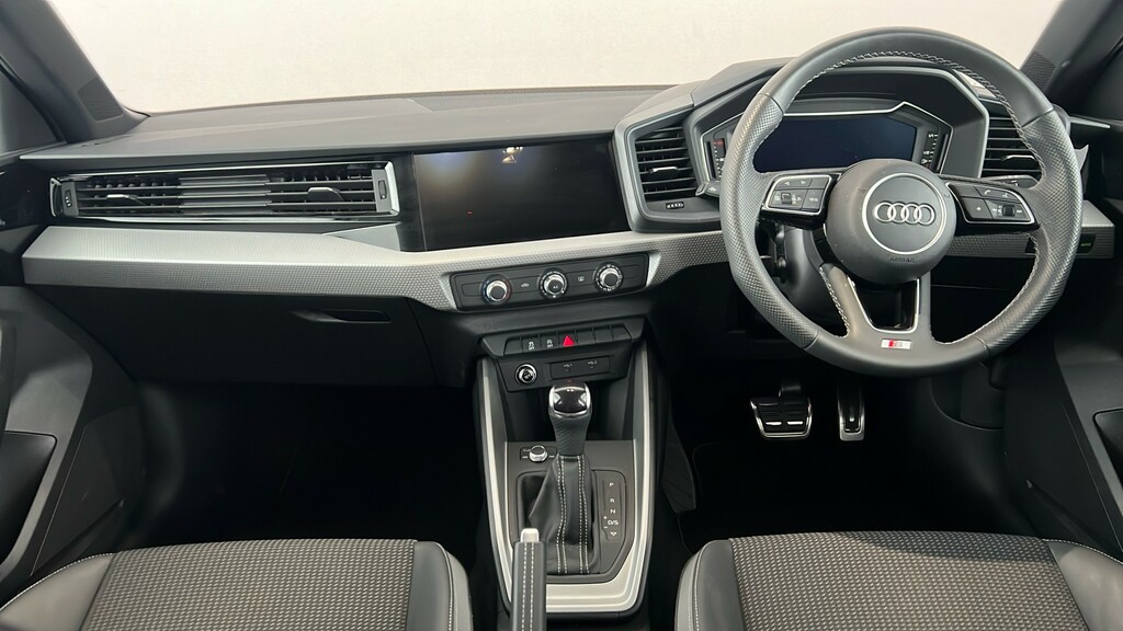 Audi A1 Black Edition Black #13