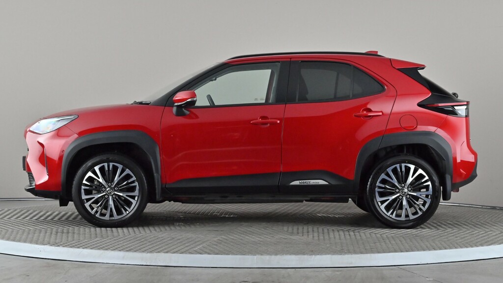 Toyota Yaris Cross 1.5 Hybrid Excel Cvt Red #3