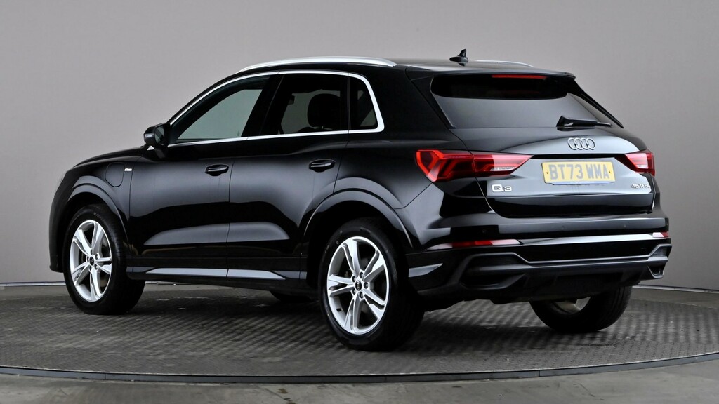 Audi Q3 45 Tfsi E S Line S Tronic Black #4
