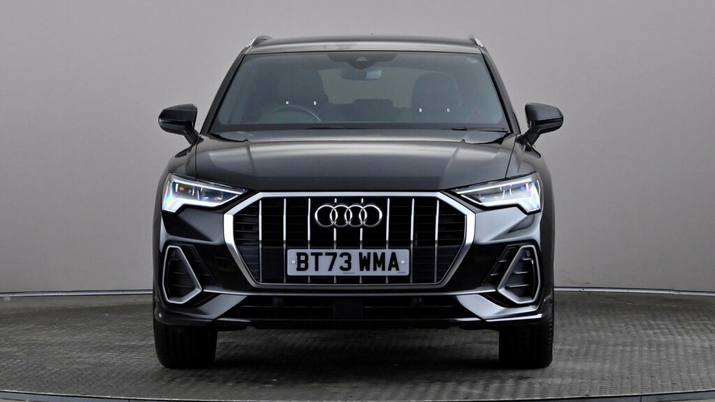 Audi Q3 45 Tfsi E S Line S Tronic Black #2
