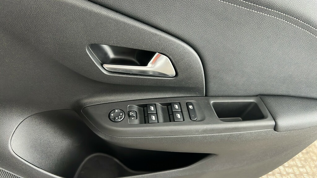 Vauxhall Corsa-e Corsa E Elite Nav Orange #24