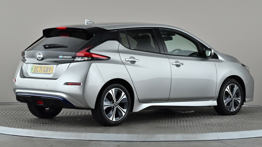 Nissan Leaf 110Kw Tekna 40Kwh Silver #6