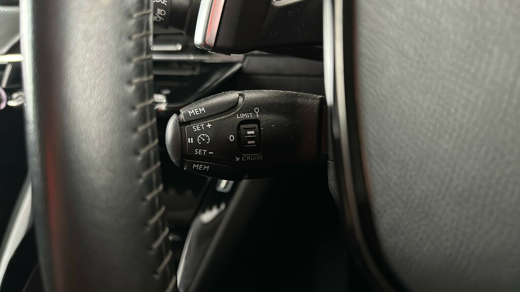 Peugeot 2008 Active Premium Grey #30