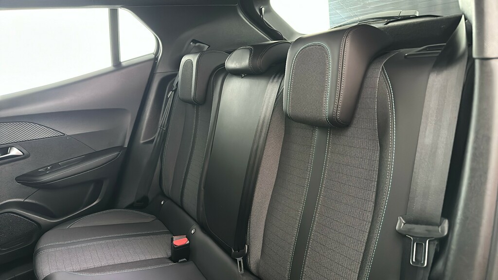 Peugeot 2008 2008 Active Puretech Ss Grey #18