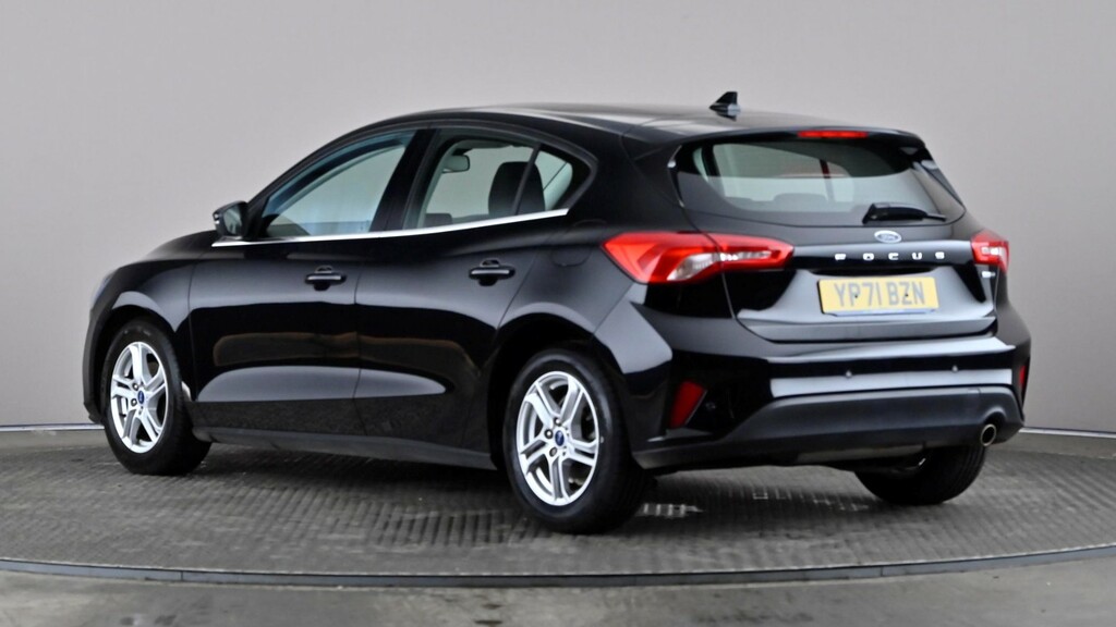 Ford Focus 1.0 Ecoboost Hybrid Mhev 125 Zetec Edition Black #4