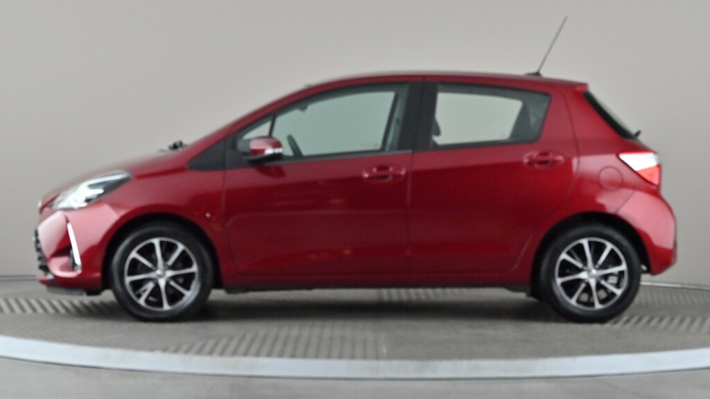 Toyota Yaris 1.5 Vvt-i Icon Tech Cvt YY69ABK Red #3