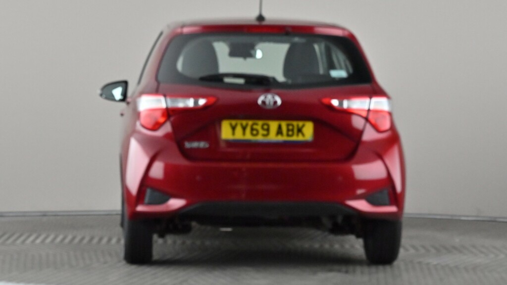 Toyota Yaris 1.5 Vvt-i Icon Tech Cvt YY69ABK Red #5