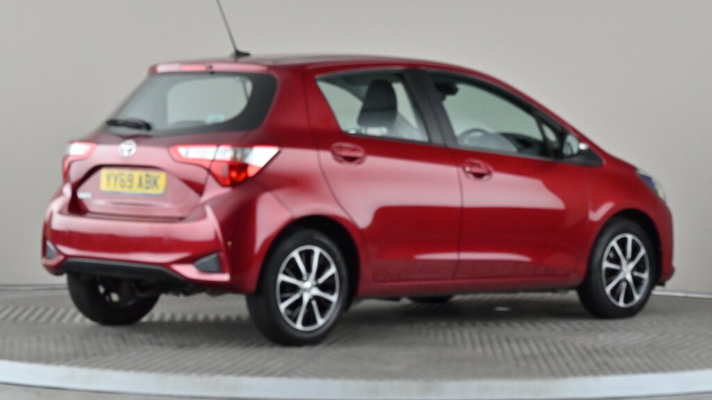 Toyota Yaris 1.5 Vvt-i Icon Tech Cvt YY69ABK Red #6