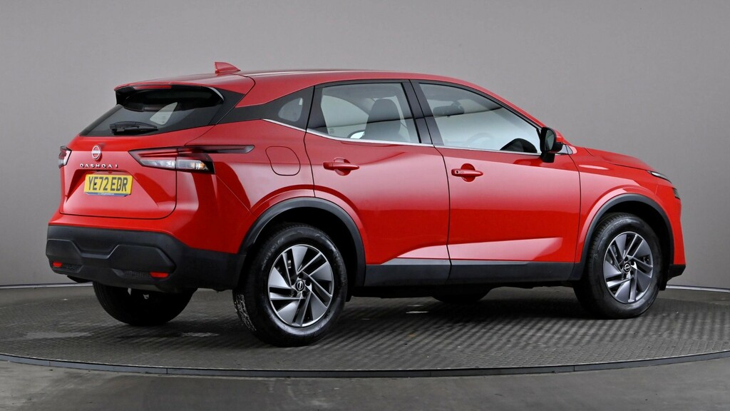 Nissan Qashqai 1.3 Dig-t Mh 158 Acenta Premium Xtronic YE72EDR Red #6