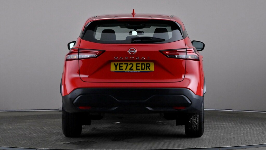Nissan Qashqai 1.3 Dig-t Mh 158 Acenta Premium Xtronic YE72EDR Red #5