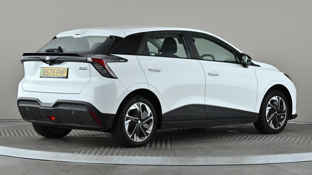 MG MG4 150Kw Se Nav Ev Long Range 64Kwh White #6