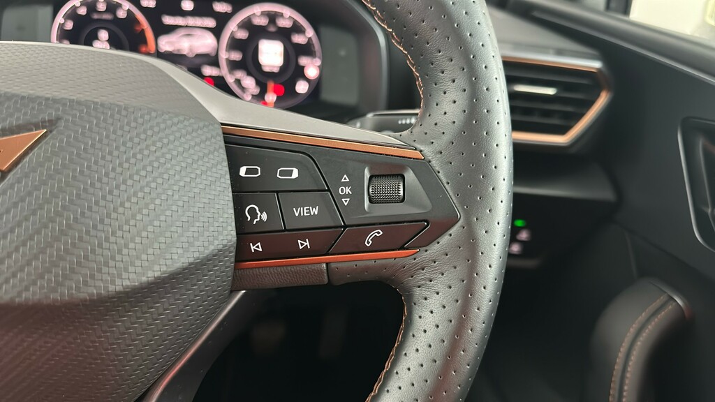Cupra Leon Hatch V1 1.5 Etsi Evo Afv 150 7-Speed Aut Grey #32