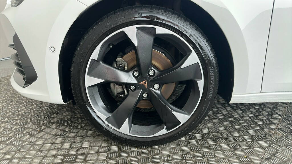Cupra Leon Hatch V1 1.5 Etsi Evo Afv 150 7-Speed Aut Grey #19