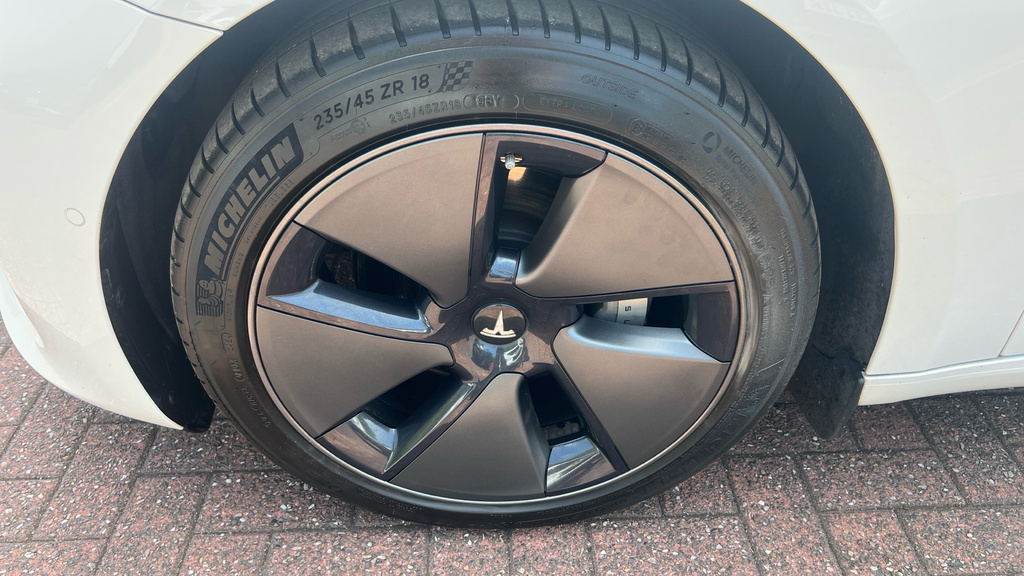 Tesla Model 3 Dual Motor Black #9