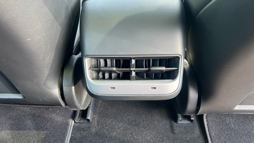 Tesla Model 3 Dual Motor Black #16