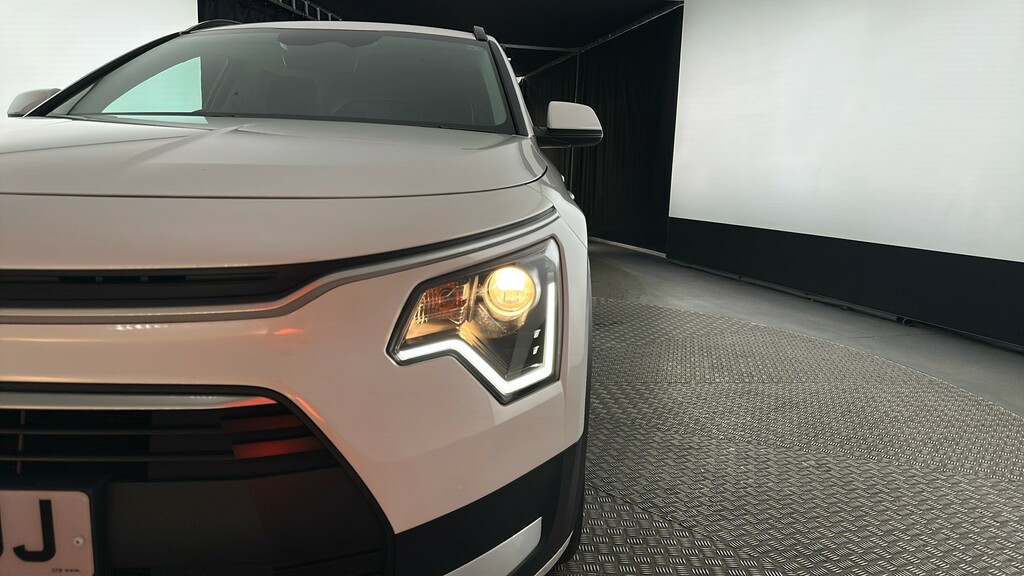 Kia Niro Kia Niro Evolve White #20