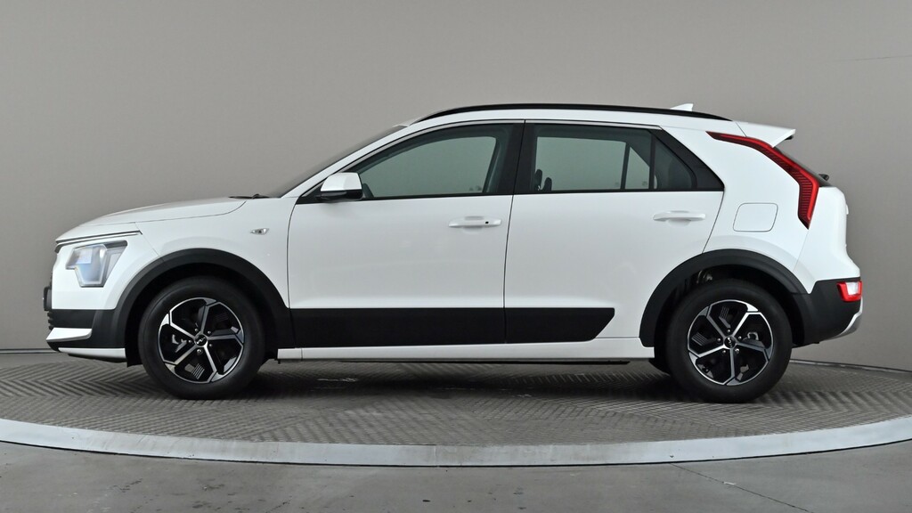Kia Niro 1.6 Gdi 136 Hybrid Pure Dct White #3