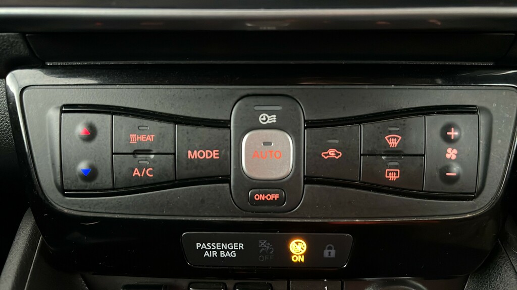 Nissan Leaf Tekna 40Kwh White #28