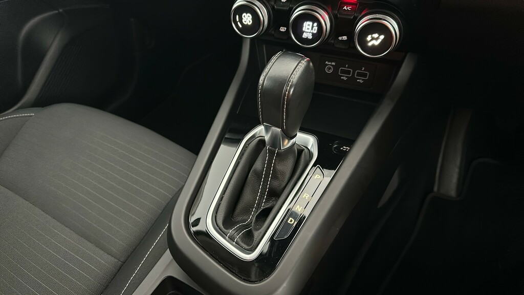 Renault Arkana 1.6 E-tech Hybrid 145 S White #28