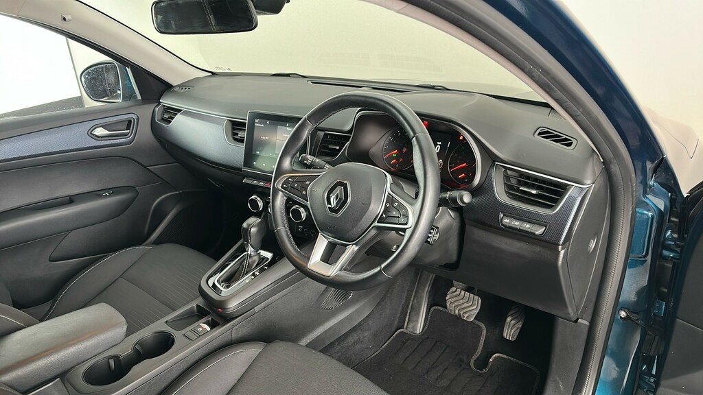 Renault Arkana 1.6 E-tech Hybrid 145 S White #32
