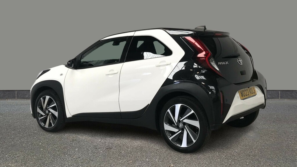 Toyota Aygo X 1.0 Vvt-i Edge White #4