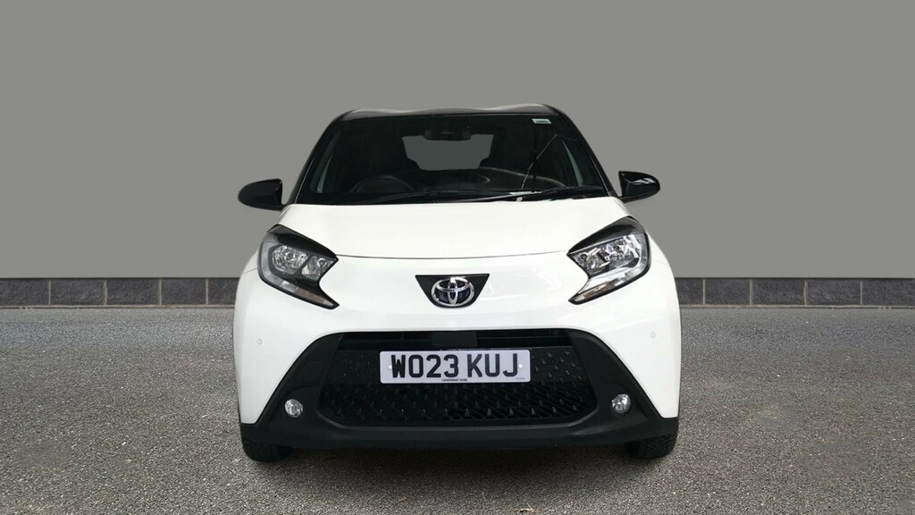 Toyota Aygo X 1.0 Vvt-i Edge White #2