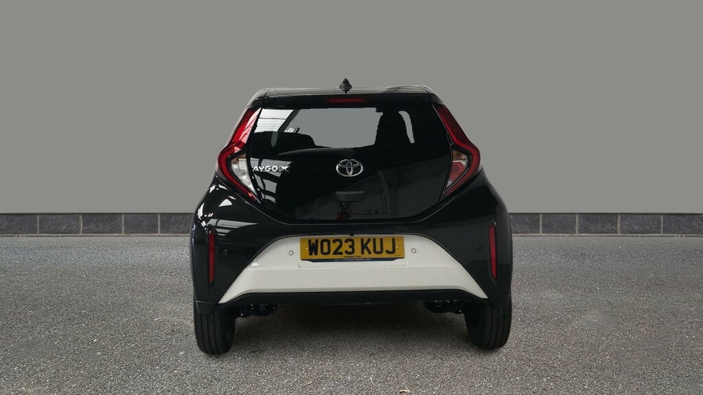 Toyota Aygo X 1.0 Vvt-i Edge White #5