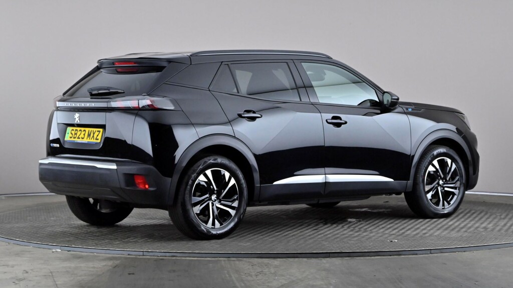 Peugeot e-2008 100Kw Allure Premium 50Kwh Black #6