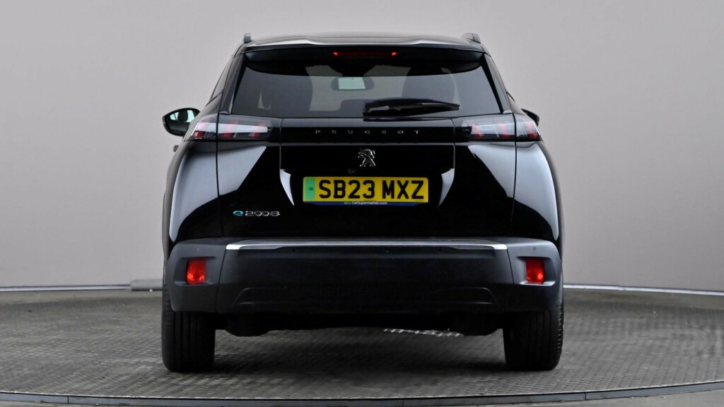 Peugeot e-2008 100Kw Allure Premium 50Kwh Black #5