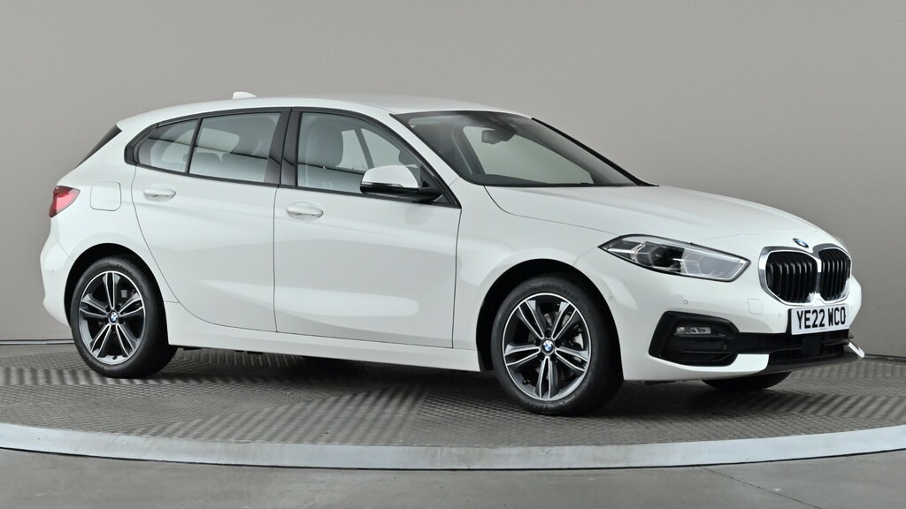 BMW 1 Series 118I 136 Sport Step Live Cockpit Pro White