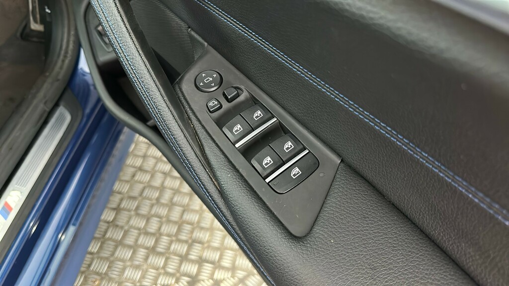 BMW 5 Series 520D Mht Se Step Blue #33