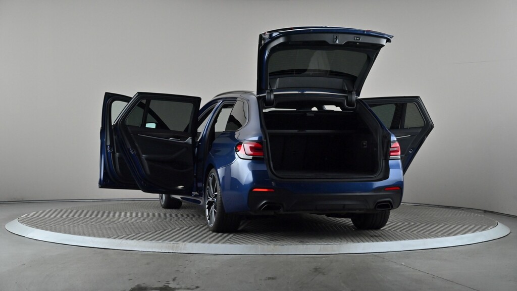 BMW 5 Series 520D Mht Se Step Blue #11