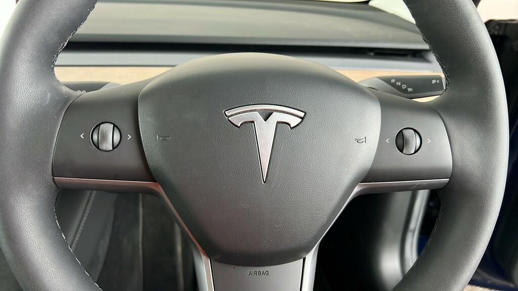 Tesla Model 3 Dual Motor Long Range Saloon 4 Blue #24