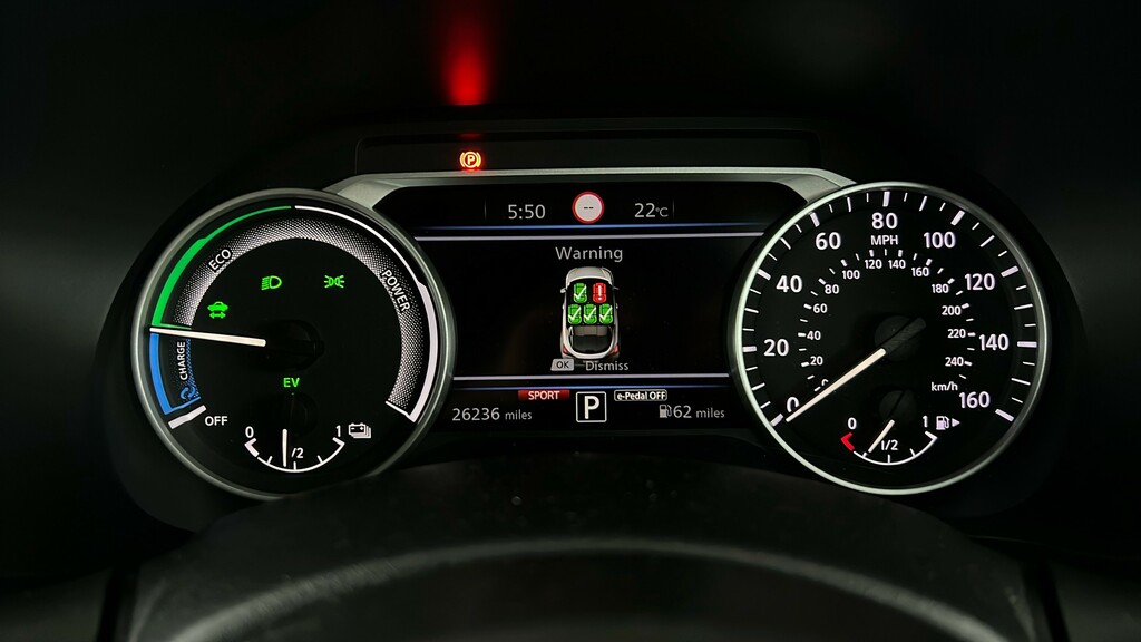 Nissan Juke Tekna Grey #15