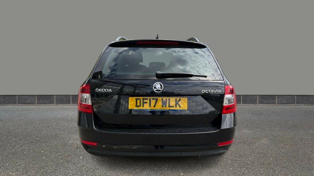 Skoda Octavia 1.6 Tdi Cr Se L Black #5