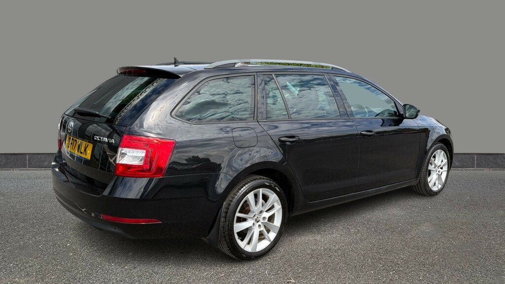 Skoda Octavia 1.6 Tdi Cr Se L Black #6
