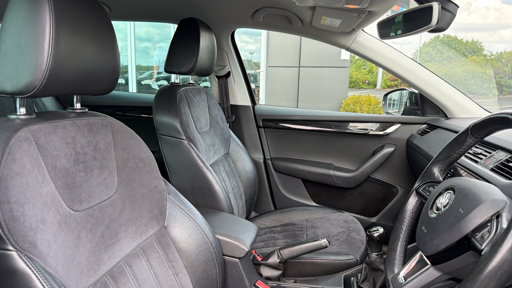 Skoda Octavia Vrs Tdi Black #16